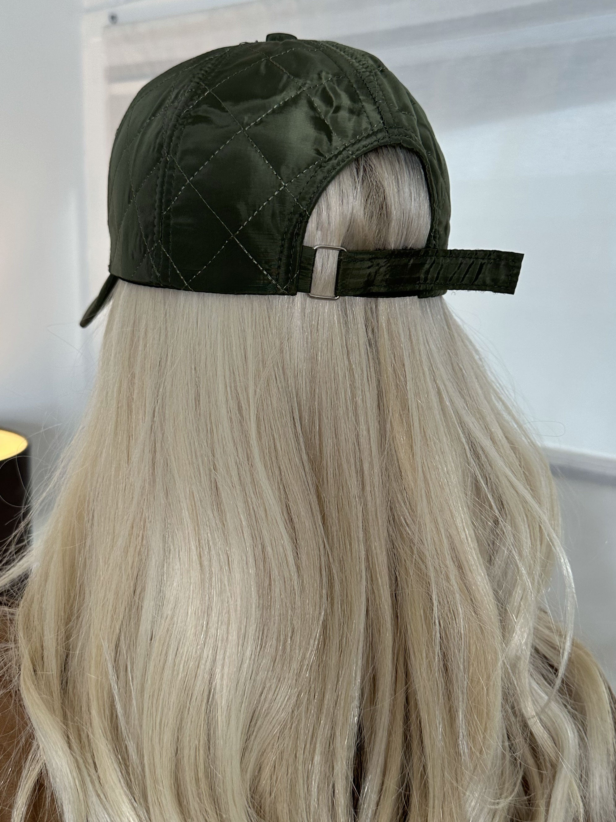 Fina - mössa med sömmar